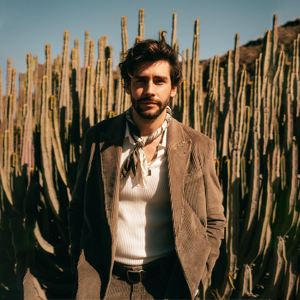 Super Flea Market+Drykorn+brown corduroy suit set+Alvaro Soler ALBUM1